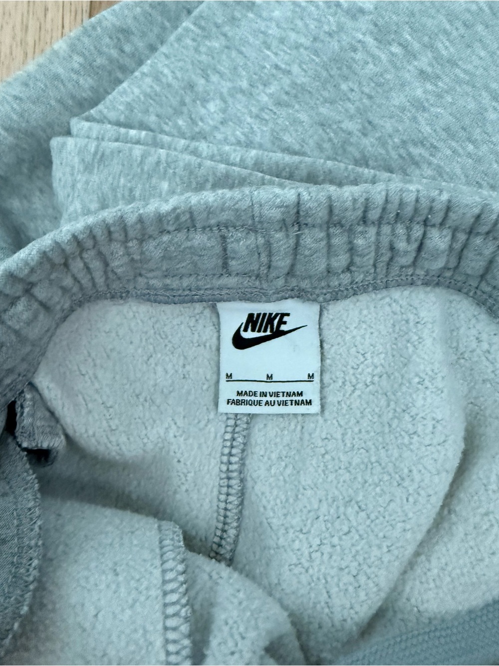Nike Sweatpants - Picture 4 of 4